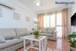 CITY CENTER AND NEXT TO THE BEACH 3 BEDROOMs - Image 3