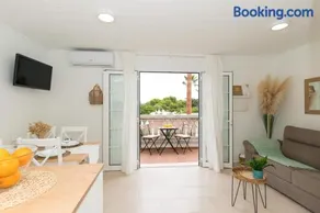 Moderno apartamento en Calan Bosch- C10 - Image 2