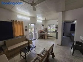 H M farm - Image 4