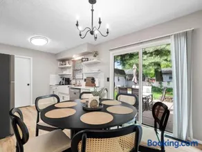 Beautiful Ranch with Outdoor Patio and Room for 6 - Image 4