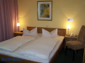 Hotel Am Stiftsberg - Image 1