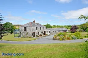 Maple & Beech Barns - Image 1