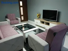 Meny Apartaments - Image 1