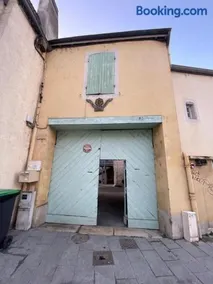 Charmant studio au coeur du centre ville - Image 1