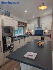 LUXURY STUNNING SENSATION LODGE ON 5 STAR SHOREFIELD COUNTRY PARK New Forest ENTERTAINMENT AND LEISURE PASSES INCLUDED - Image 3