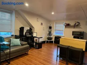 Charming NYC apt near UBS and Belmont Park Village - Image 2
