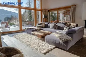 Luxury Chalet in Laax with Stunning Views - Image 2