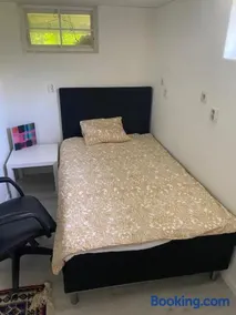 1 to 3 people in House - Image 5