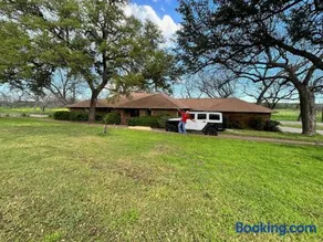 Amazing Grace Luxurious Ranch entire private duplex pet & smoking friendly - Image 2