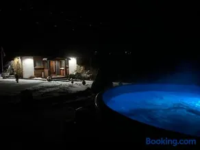 Bąbelkowa Chata Beskidy Domek z Balią Jacuzzi - Image 2