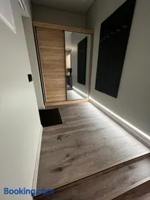 ML Place 5 - Image 2