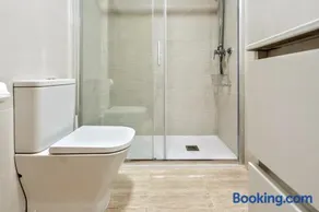 Apto Familiar en Alicante, 4 Pax, 3 Camas, 2 Baños - Image 2