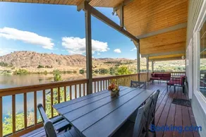 Lakefront Cottage - Hot Tub - Private Dock - Near Chelan - Image 1