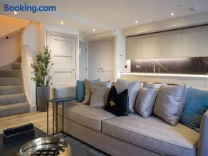 Arran Shores Luxury Shorefront Apartment 3 - Image 2