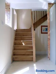 Toad Hall at Tove Valley Cottages - Image 3