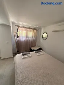 Eleousa Cozy Apartment - Image 3