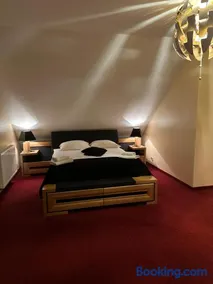 Restauracja i Hotel Oberża Wilczy Głód - Image 1