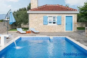 Villa Zizi with heated pool 42 m2 near sea - Image 2