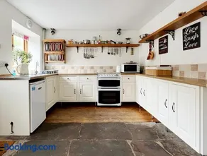 Foresters Inn Cottage - Image 3