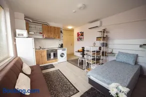 Paradise Guest Apartment - Image 2