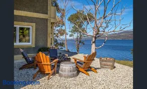 On the Huon River - Image 4