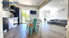 Espectacular Apartamento con Vistas al Mar - Solo Familias - Image 1