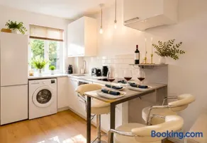 Fully Equipped Home, by train, 4 sleeps - Image 5