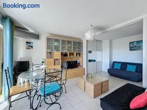 T2,garage,AC,swimming pool,750 m from the beach. - Image 4