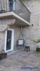Casa rústica con finca y regato dentro recién rehabilitada situada en el entorno del Parque natural Monte Aloia y monte de San Antoniño Próxima a Gondomar y playas de Nigrán - Image 3