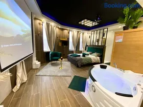 Capsule Egypte - Jacuzzi - Sauna - Billard - Netflix & Home cinéma - Nintendo switch & jeu - - Image 1