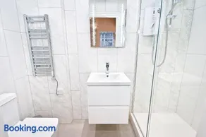 Eldon Chambers Pod 7 by City Living London - Image 2