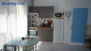 Appartement classé avec parking - Image 2