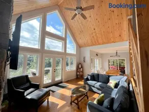 The Bear Cave Cottage at Little Kennisis Lake - Image 2