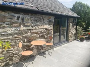 Garth Engan B&B with private lounge - Image 4