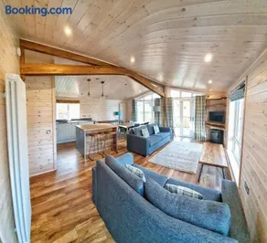 MAC Skyline Lodges - Image 2