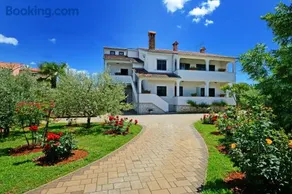 Apartments Mira - Image 1