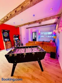 Quartier Général des Gamers Arcade Terrasse - Image 4