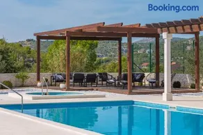 Villa DIVA Holiday House - Image 2