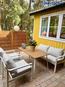 Charming Cottage Near Beach - Image 2