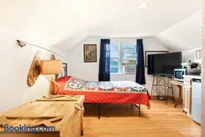 Bo360 Old West Landing with Hot Tub and Sunrise Views - Image 2