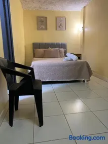 Hotel Oasis Beach Club - Image 3