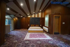 Hotel Eden Retreat - Image 2