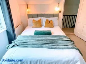 5BR Home Van Parking Fast WiFi NEC Solihull - Image 2