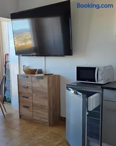 PISO Monika - Image 2