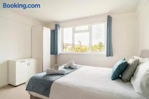 45 New Esplanade Court - Image 4