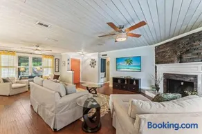 Tropical Paradise-Main House - Team Joseph Ellen - Image 1