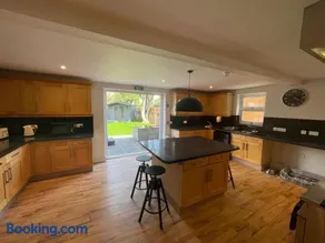 Amber House - Image 4
