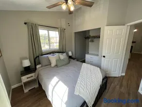 Mid City Condo - Image 3