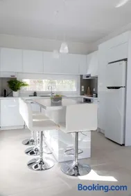 A Homes Greece - Nea Makri Garden Villa - Image 3