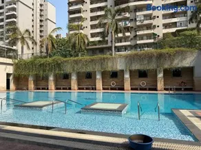 Cozy Casa-2BHK Apartment-Projector-Near Noida Sec62 - Image 2
